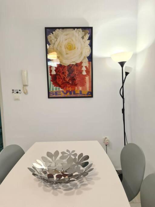 C Palacio Parking Segun Disponibilidad Севілья Екстер'єр фото
